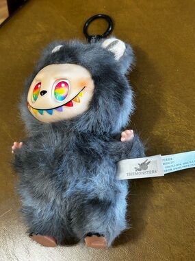 TheMonsters Gray Rainbow-Eye Plush Keychain